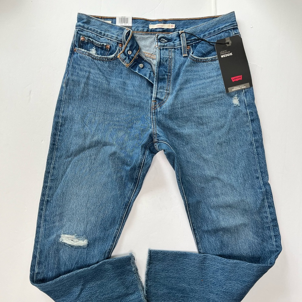 NWT Levi’s Wedgie High Rise - Picture 2 of 8
